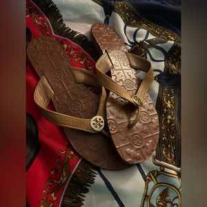 Tory Burch Flip flops